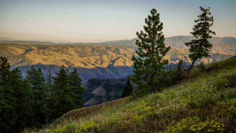 Off the Grid at Hells Canyon in Oregon